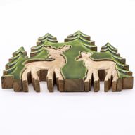 Vilse i Skogen - Två Hjortar i Skogen - 3D Trädekoration - 18x23cm