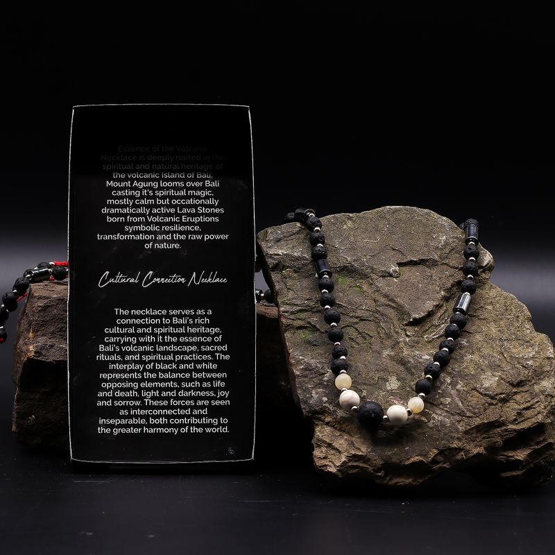 Vulkanens Essens Halsband - Kulturell Koppling