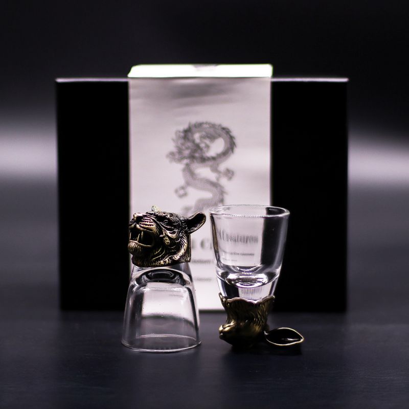 Gåvoset med 6 Bottom Up Shotglas (50ml) - Mystiska Varelser