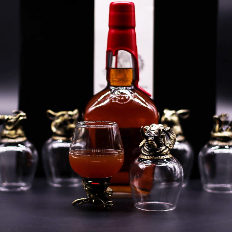 Gåvoset med 6 Bottom Up Glas (100ml) - Mystiska Varelser