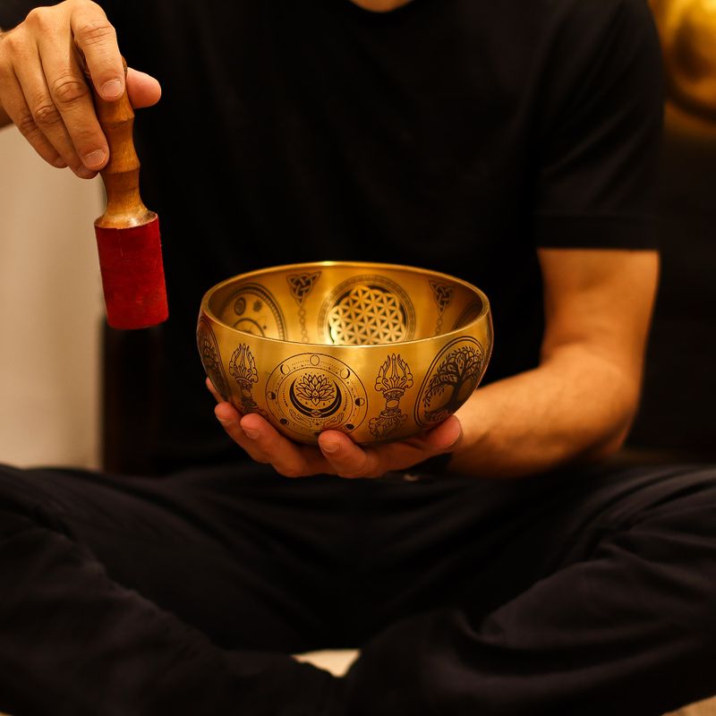 Klangskålar av Ren Mässing - Etsad Buddha - Set om 4 - Ca 3.85kg