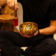 Klangskålar av Ren Mässing - Etsad Yogi - Set om 4 - Ca 3.85kg