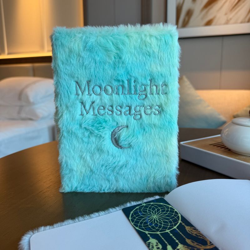 Mjuk Drömdagbok - 80 sidor - Moonlight Messages