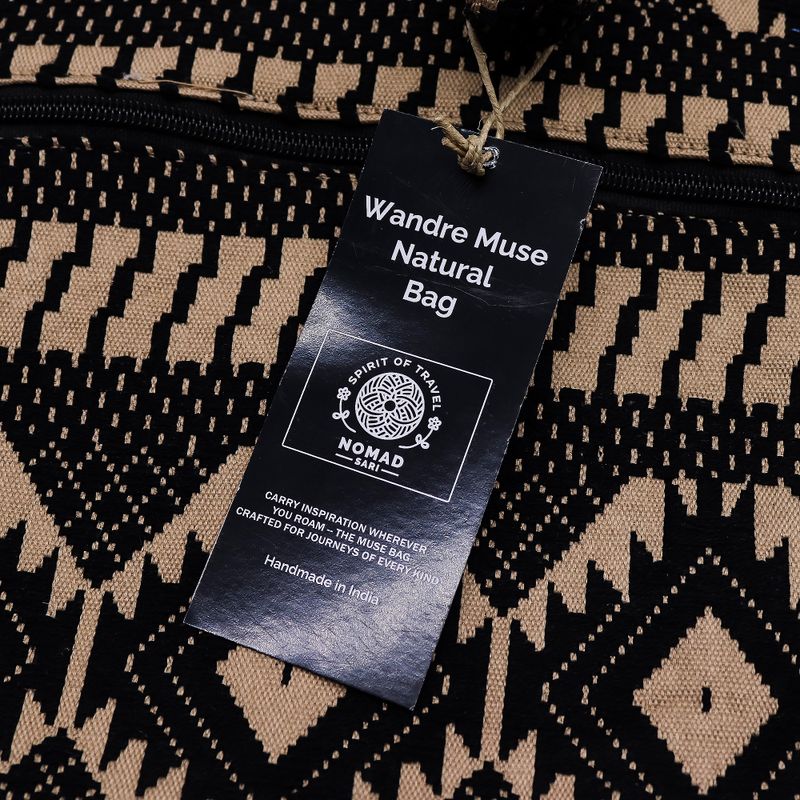 Nomad Sari Jacquard Naturväska – Desert Loom – Wander Muse Axelremsväska