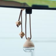Genomskinliga Diffusorflaskor till Bilen – Hängande - 8ml (3 olika designer x 4)