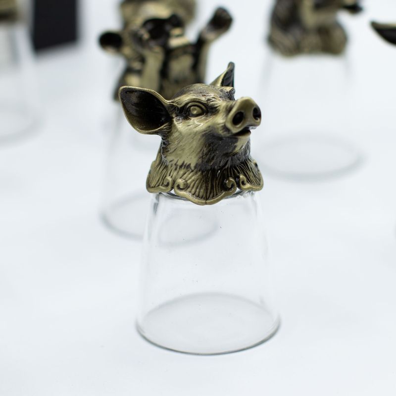 Gåvoset med 12 Bottom Up Shotglas (25ml) - Kinesiska Zodiak-varelser