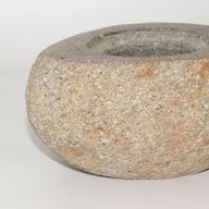 Jordande Kruka i Naturlig Flodsten – Stor (ca 15x12 cm)