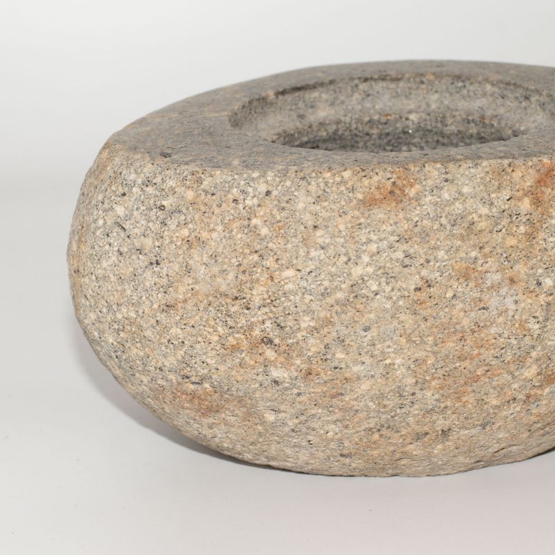 Jordande Kruka i Naturlig Flodsten – Stor (ca 15x12 cm)