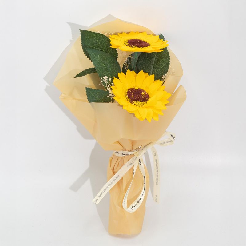 Redo-att-Sälja Tvålblommor - Bukett med Två Solrosor