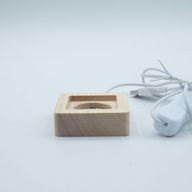 6 cm kvadratiskt trä USB-LED-stativ - i flera färger