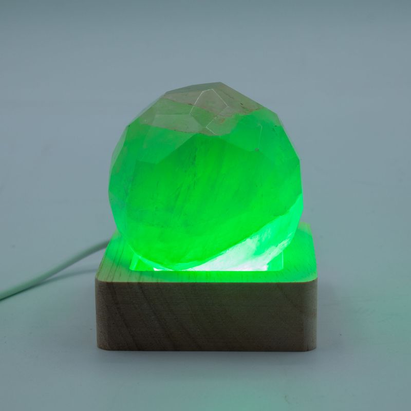 6 cm kvadratiskt trä USB-LED-stativ - i flera färger
