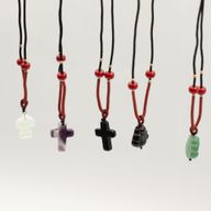 Halsband med Ädelstenshänge – Andlig Kollektion (Blandade motiv)