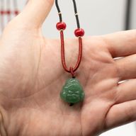 Halsband med Ädelstenshänge – Andlig Kollektion (Blandade motiv)