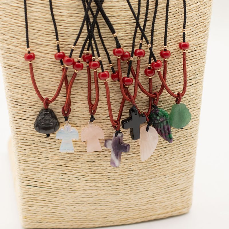 Halsband med Ädelstenshänge – Andlig Kollektion (Blandade motiv)
