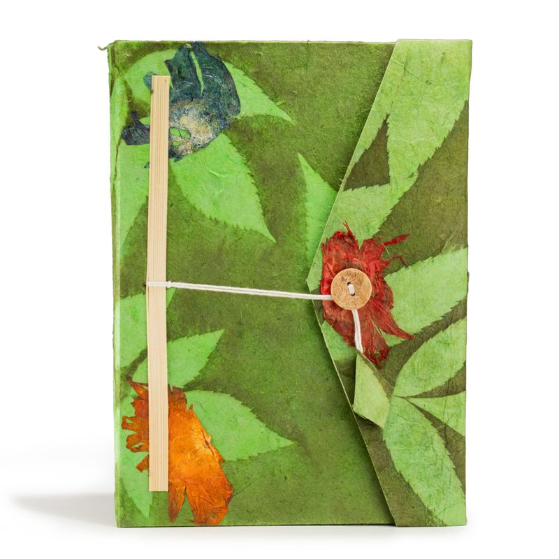 Stor Lokta Anteckningsbok - Stora Blommönster (21x15cm) - 45 blad - inkl. bokmärke - Mossgrön