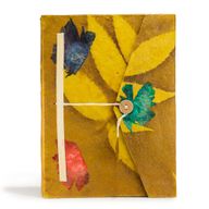 Stor Lokta Anteckningsbok - Stora Blommönster (21x15cm) - 45 blad - inkl. bokmärke - Senapsgrön