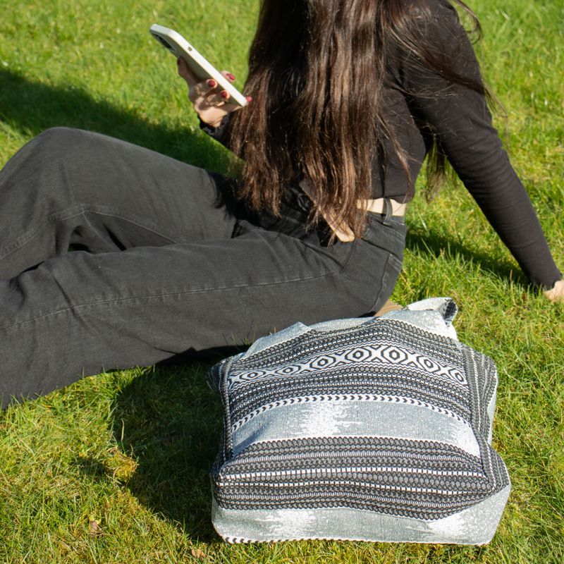 Nomad Sari Jacquard Naturväska – Urban Caravan – Wander Muse Axelremsväska