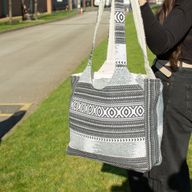 Nomad Sari Jacquard Naturväska – Urban Caravan – Wander Muse Axelremsväska