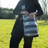 Jacquard Naturväska – Urban Caravan – Nomad Carryall