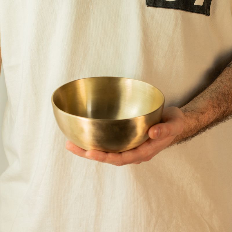 Medelstor Handgjord Chaken Klangskål (ca 500g) - 15cm
