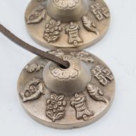 Tingsha-klockor i Premium-mässing - Lyckosymboler - Ca 6cm (155g)