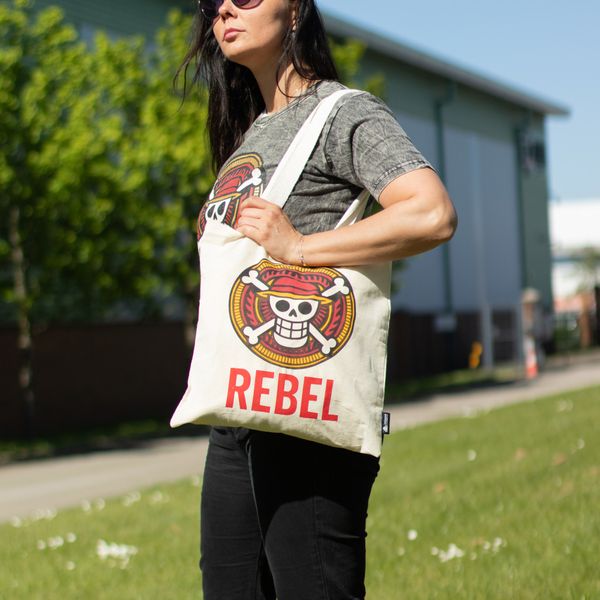 Ikonisk Basic Tygkasse - REBEL - (40x37cm) - Naturlig