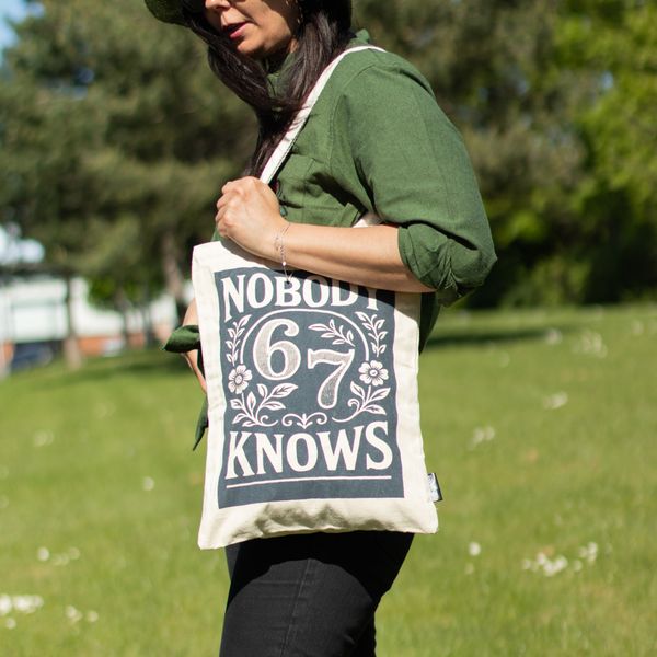 Ikonisk Toni toteväska - Nobody Knows 67 (42x30cm) - Naturfärgad 10oz
