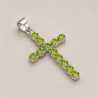 Indiskt Symbolhänge - Silverpläterat (45cm snöre) - Peridotkors