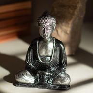 Svart & Grå Buddha - Medium