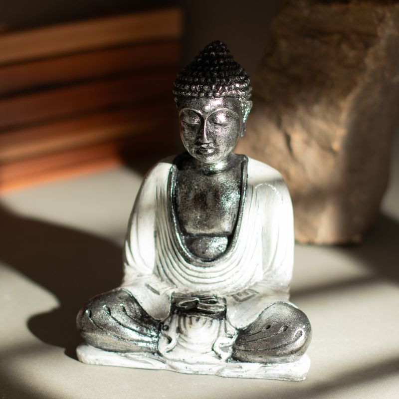 Vit och Grå Buddha - Medium