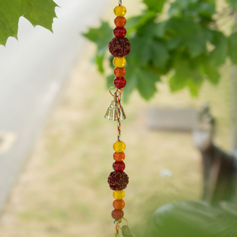 Indiska vindspel - mässing livets blomma med rudraksha-pärlor strängklockor - 6x63 cm