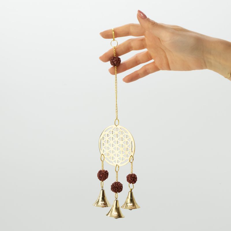 Indiska vindklockor - Mässingens Livets blomma med Rudraksha-pärlor - 3 klockor - 6x27cm