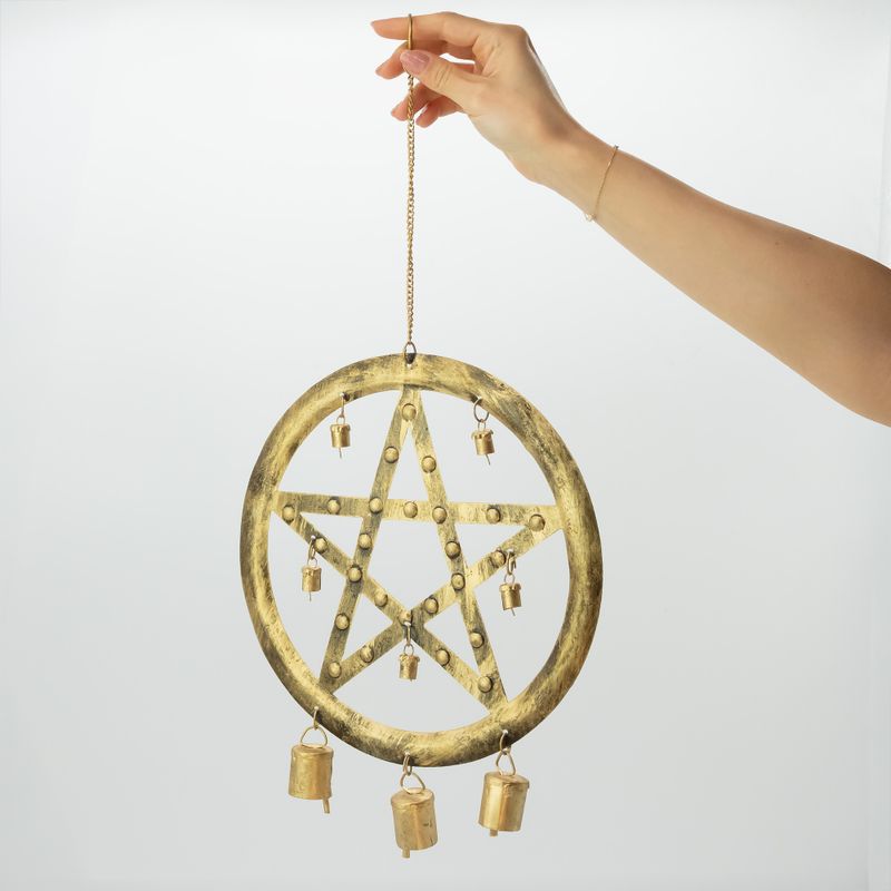 Indiska vindspel - järnpentagram med kosklockor - 25x49cm