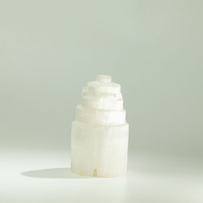 Naturlig selenit tornlampa - 15 cm