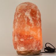Högkvalitativ naturlig saltlampa - och bas cirka 8–10 kg