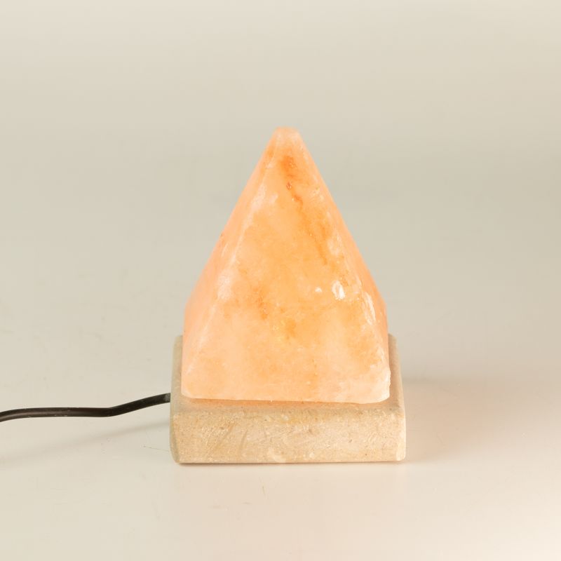 Kvalitets USB-pyramidsaltlampa - 9 cm (1 styck)