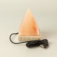 Kvalitets-USB-pyramidsaltlampa - 9 cm (multicolor)