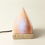 Kvalitets-USB-pyramidsaltlampa - 9 cm (multicolor)