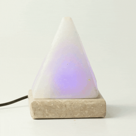 Kvalitets-USB-pyramid vit saltlampa - 9 cm (multi)