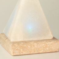 Kvalitets-USB-pyramid vit saltlampa - 9 cm (multi)
