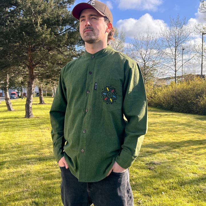 Nomad Sari Handgjorda Skjortor