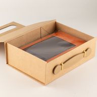 Plattförpackad presentlåda - med gåvokorg (24x18.2x8cm) - Brun Craft