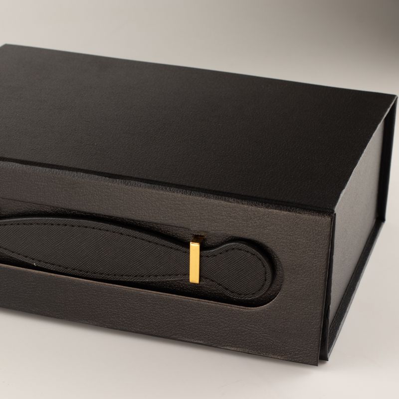 Hopfällbar presentbox - med presentkorg (24x18.2x8cm) - Svart