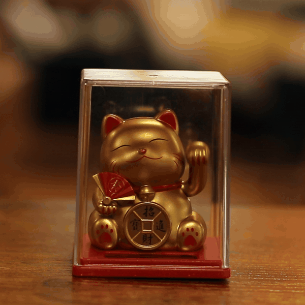 Mini solcellsdriven pengkatt i låda - Guld
