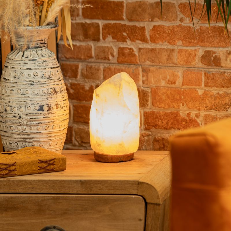 Crystal Rock Himalayan Salt Lamp - och bas ca 2-3 kg