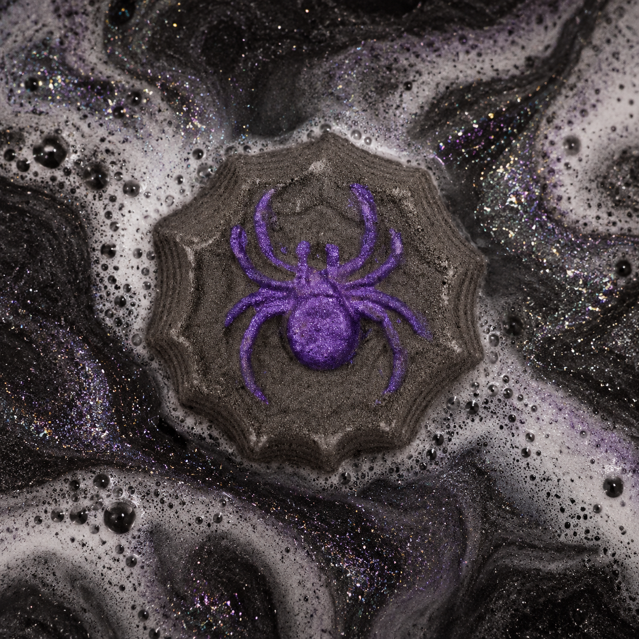 Spindelformad badbomb