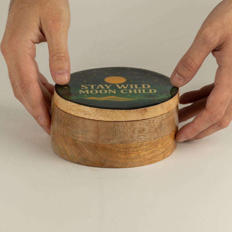 Rund emaljerad ask - Stay Wild Moon Child