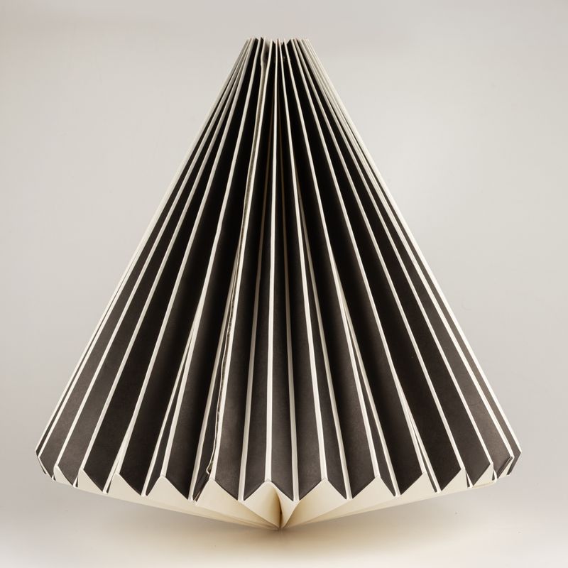 Varm geometrisk lampskärm i papper