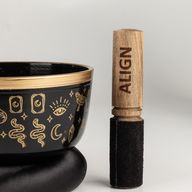 ALIGN - Sjungande Skålset - Svart - 15x7,5cm