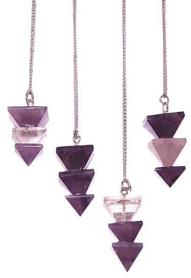 Pendlar med Tre Pyramider - Olika Sorter